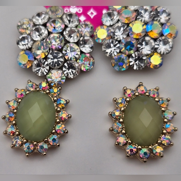 Vintage Set of 4 Aurora Borealis & Green Rhinestone Stud Earrings - Picture 4 of 11